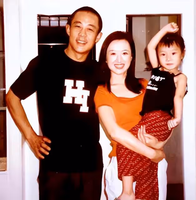 娛樂圈三婚男星群像,小嬌妻一個比一個嫩,個個喜歡老牛吃嫩草