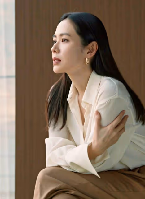 孫藝珍爆懷孕一周「首露臉」！綁馬尾變身霸氣女強人，玄彬超甜動態疑流出網驚：太寵妻