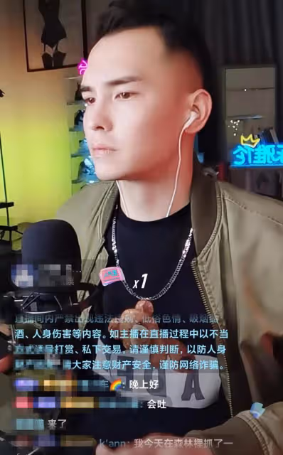 張柏芝弟弟復出拍TVB劇!身材健碩長得像姐姐,一度轉行開計程車