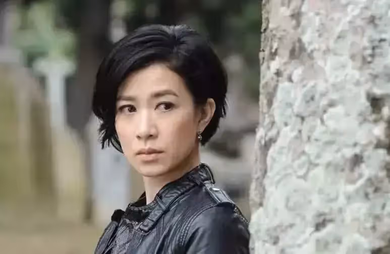 22位TVB視後都是誰?前期百花爭艷,後期「水後」泛濫,唐詩詠爭議滿滿!