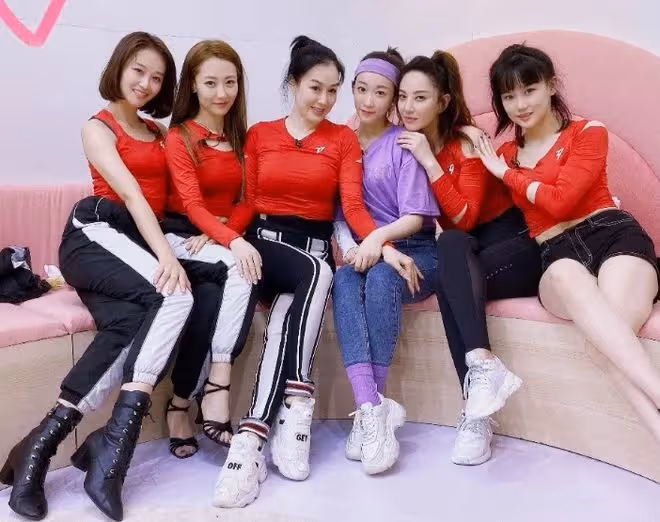靠《浪姐》翻紅的女星近況：有人得罪了背後金主，有人沉迷拍爛片