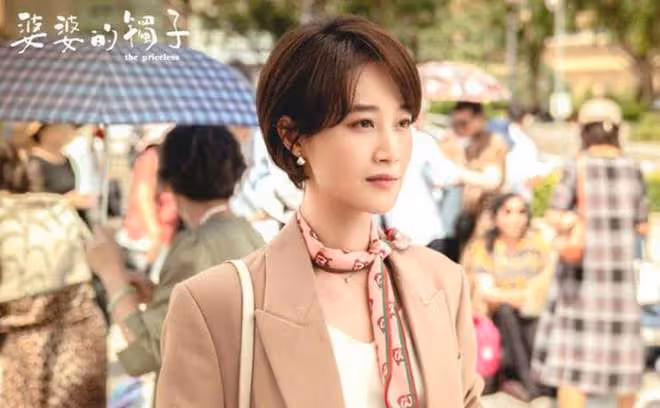 靠《浪姐》翻紅的女星近況：有人得罪了背後金主，有人沉迷拍爛片