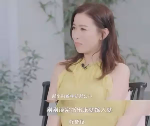 47歲佘詩曼近照曝光,年入3.8億帶2百萬手鐲,名下5套豪宅如今依舊單身,網友:依舊美麗