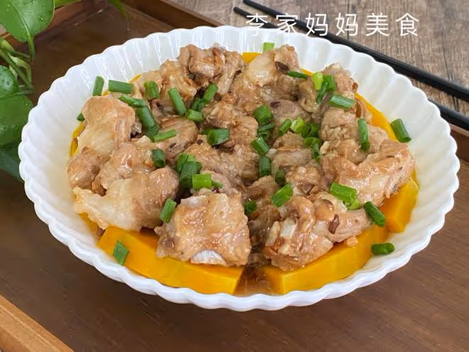小暑將至，吃黃瓜苦瓜不如吃它，營養極高，消暑去火又開胃