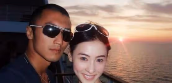 謝霆鋒不再沉默,曝出和張柏芝三胎真正關係,怪不得至今沒娶王菲