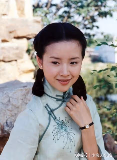 離婚9年後董潔又被罵，她犯下的錯，或許不只是因為當初的婚變
