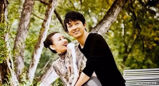 離婚9年後董潔又被罵，她犯下的錯，或許不只是因為當初的婚變