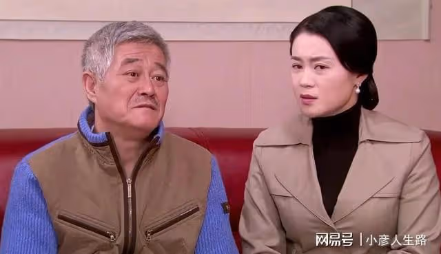 兔子急了還咬人！嬌嬌直播期間再次diss關婷娜，網友：做人留一線