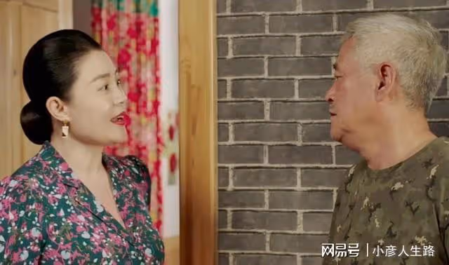 兔子急了還咬人！嬌嬌直播期間再次diss關婷娜，網友：做人留一線