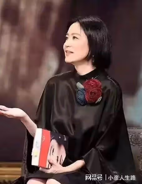 主持人問林青霞:「你對自己67歲的這個樣子還滿意嗎?」