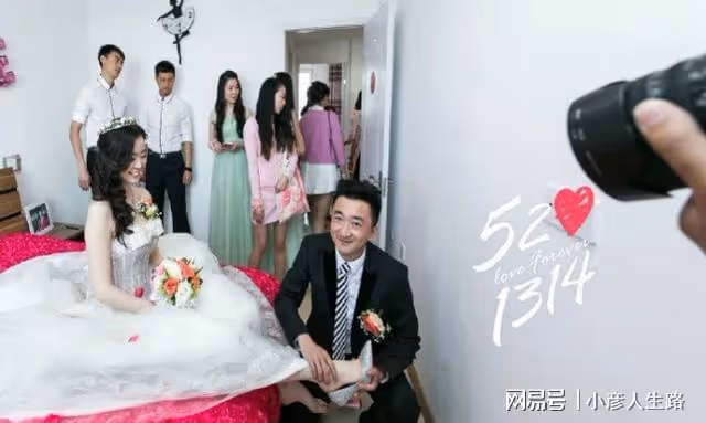 劉伯勛妻子悲痛告別丈夫,將堅強帶好一雙兒女,親密聊天記錄曝光