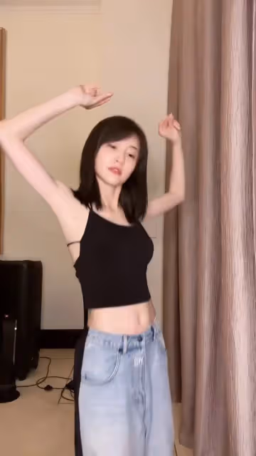 林夏薇暴瘦脫相　性感熱舞手臂瘦到見骨