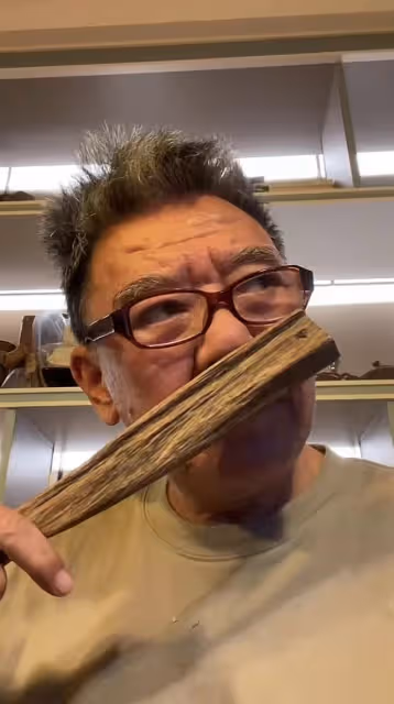 李立群首曬台灣老家!秀10萬沉香木屋內滿是古董,50年古董當凳子