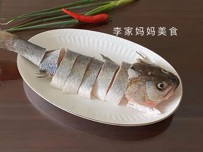 入夏後，吃牛羊肉不如吃它，才10元1斤，營養滋補不上火，真香