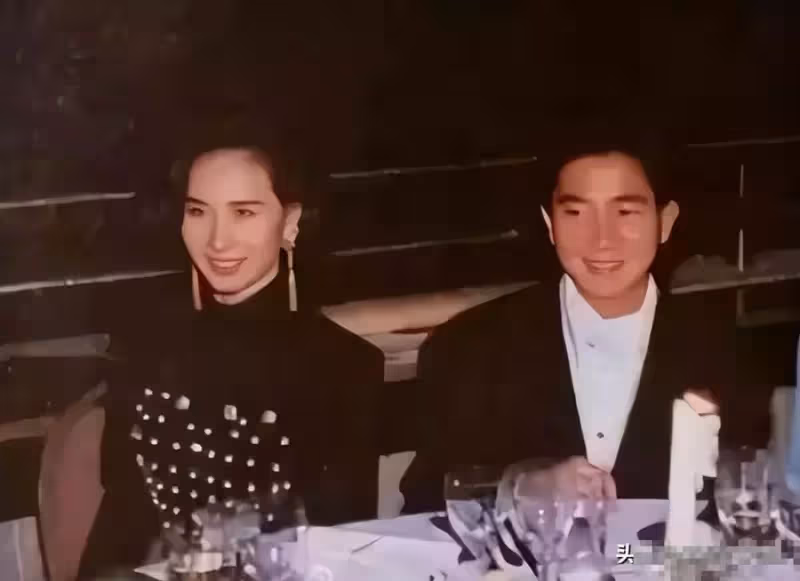 何超瓊:曾攜10億嫁給許晉亨,失婚22年後如今生活差距巨大