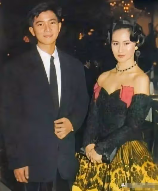 何超瓊:曾攜10億嫁給許晉亨,失婚22年後如今生活差距巨大