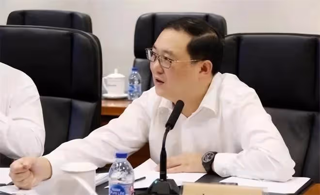 董卿丈夫密春雷被強制執行7億元,已失聯5個月,被曝賣房還債