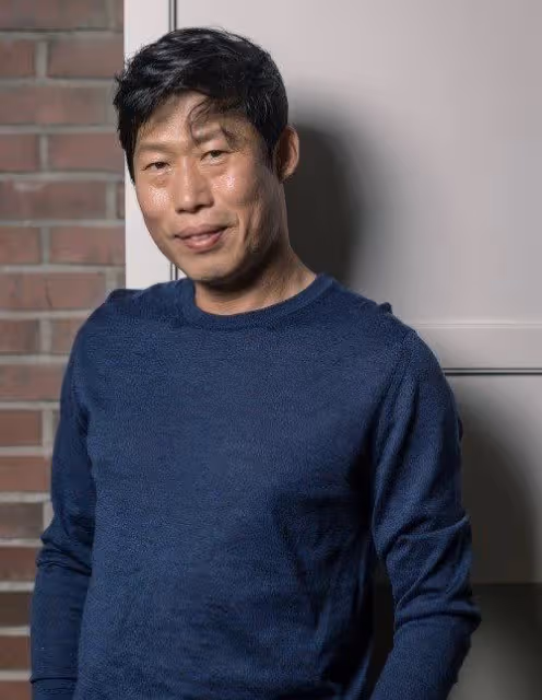 很醜但很有魅力的劉海鎮,錯過性感女神金惠秀,50歲仍單身