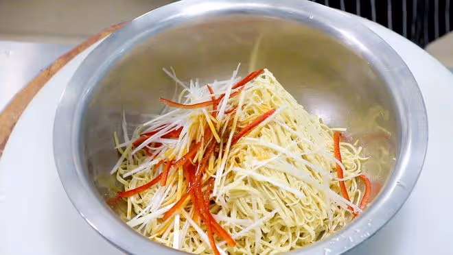 三伏天少吃大魚大肉,教你4道解膩爽口小涼菜,端上桌頓頓都光碟