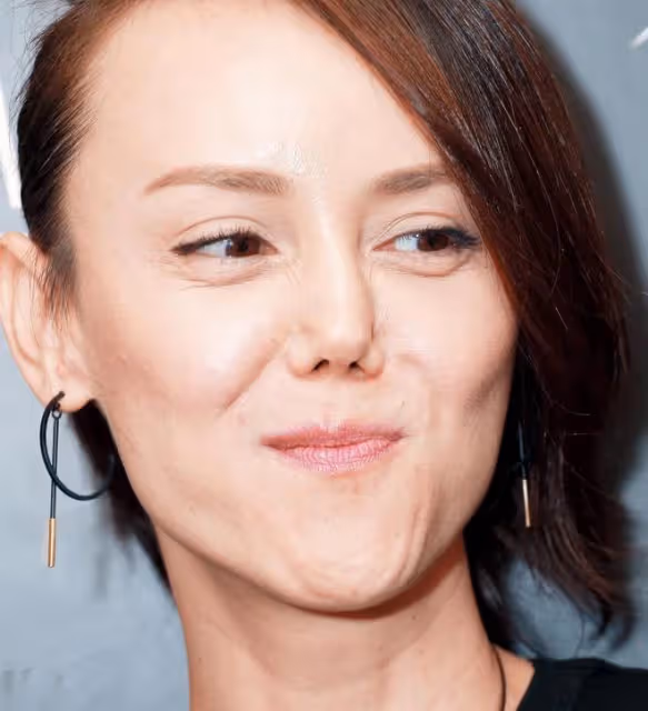 45歲女星韓君婷將移居國外!去年因無力償還40萬破產,生活很拮据