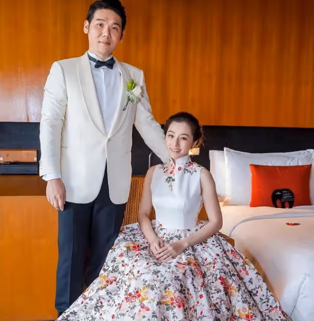 偶像劇女王陳怡蓉疑懷二胎!扶肚子下台階腹部隆起,本人親自回應