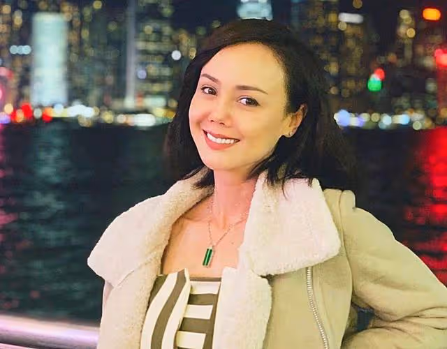 知名港星正式移居英國!破產欠債6位數,洗澡摔斷鼻樑骨遭毀容