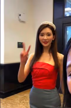 與林志玲同齡,韓國演藝圈最後的剩女42歲崔智友閃婚,靠這保童顏