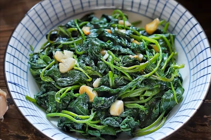 明日小暑，要學會忌嘴，不吃「2樣」，多食「3菜2瓜」，平安度夏