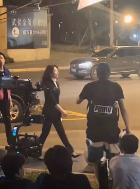 劉濤離婚風波後被偶遇,搭檔劉宇寧上演姐弟戀,被贊白到發光