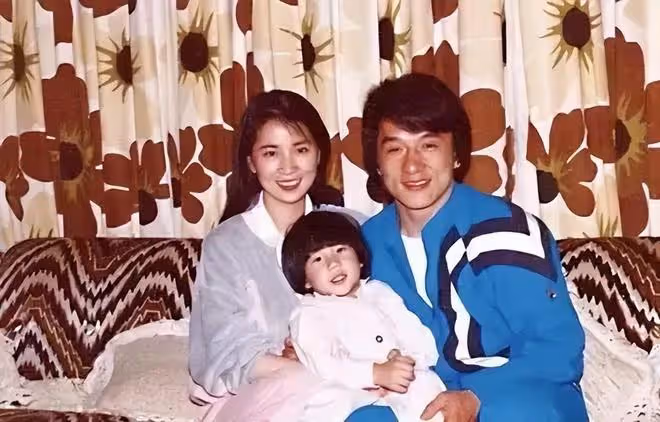成龍妻子林鳳嬌:隱忍18年後,苦盡甘來無遺憾