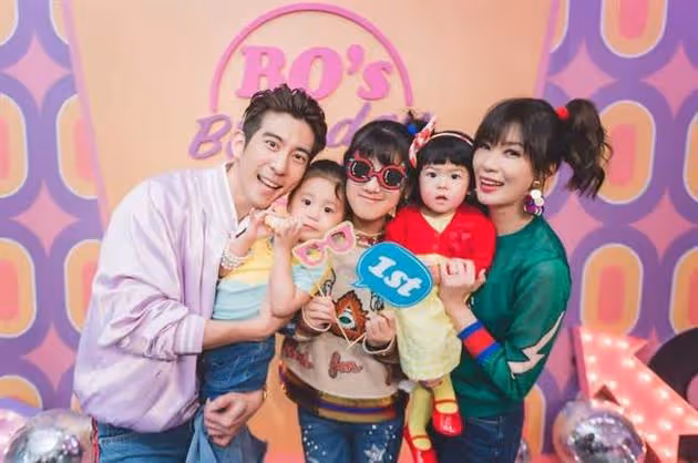 曾嫌學歷低!賈靜雯未婚懷孕「婆婆逼去驗DNA」 霸氣「了斷豪門婚」現任婆婆超愛她