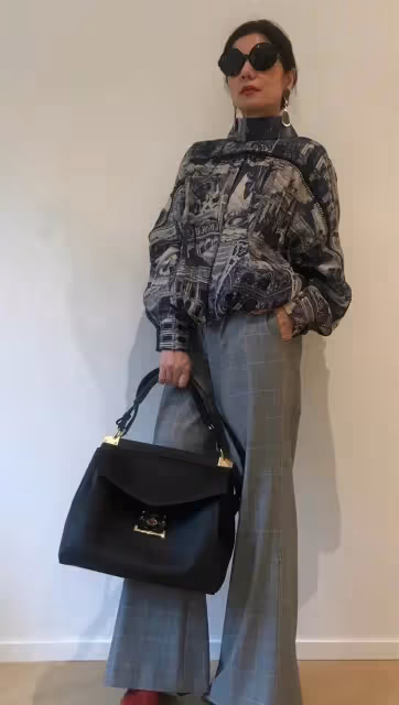62歲的鐘楚紅風光依舊,近期私服成中老年穿衣榜樣,很美很接地氣