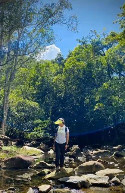62歲的鐘楚紅風光依舊,近期私服成中老年穿衣榜樣,很美很接地氣