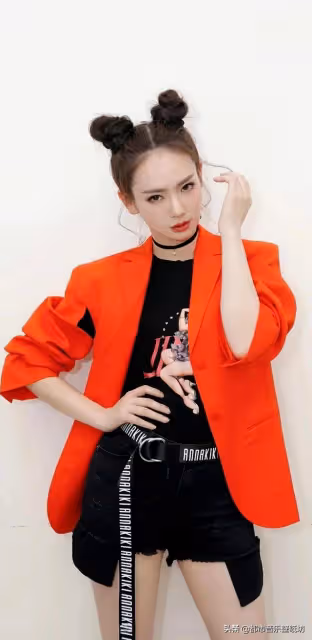 戚薇被問隱私,懟得對方啞口無言:高情商,才是女人的終極武器