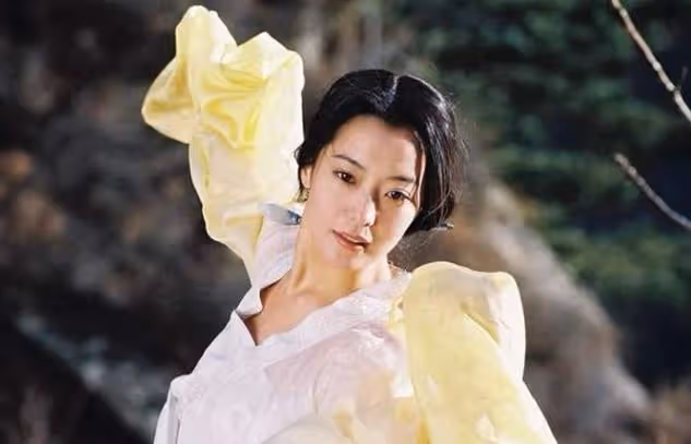 有一種「逆襲」叫金喜善女兒,當初被嘲笑丑,如今顏值不輸媽媽