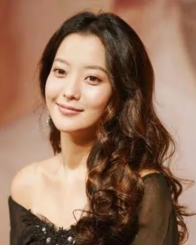 有一種「逆襲」叫金喜善女兒,當初被嘲笑丑,如今顏值不輸媽媽