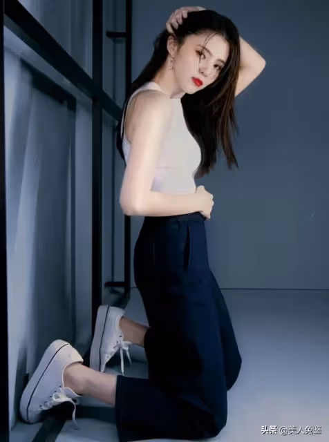 素顏女神韓素希,一朵野蠻生長的玫瑰