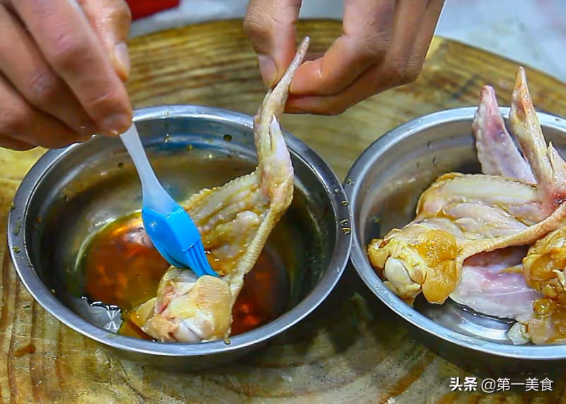 四種雞翅簡單好做的吃法，香到舔手指，輕鬆征服孩子的胃