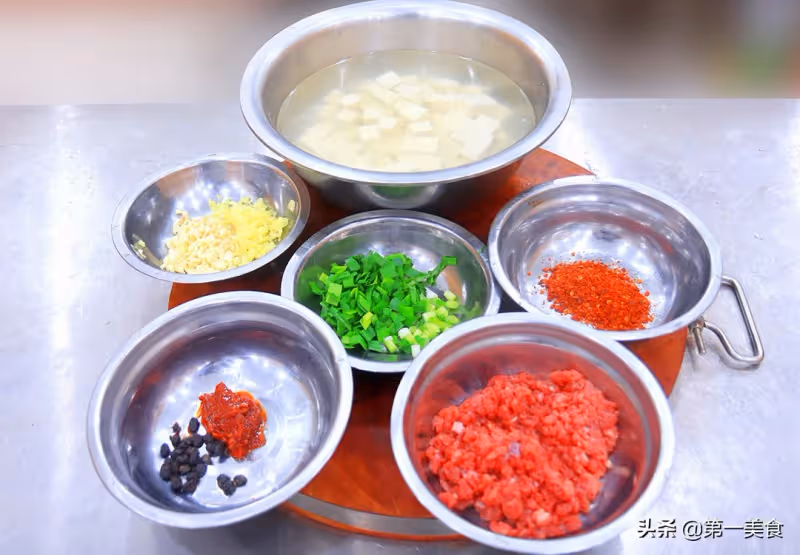 豆腐配什麼菜最好吃？教你6種不同做法，鮮香嫩滑，頓頓吃光碟