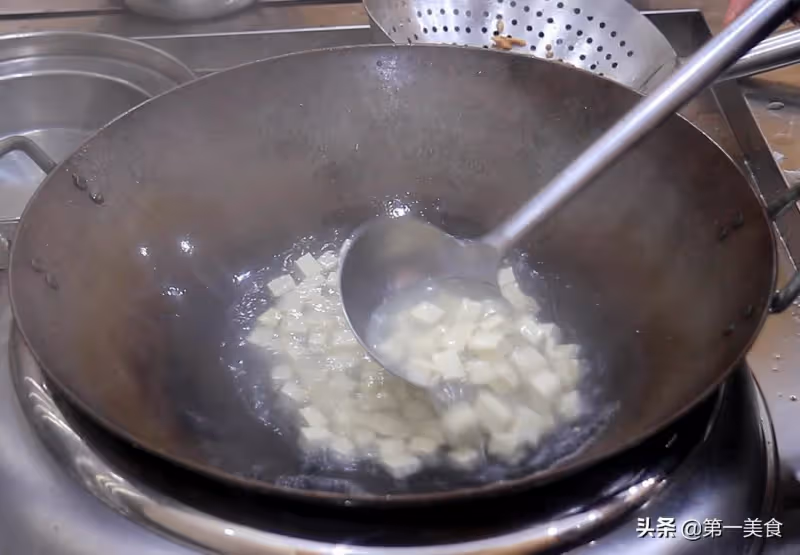 豆腐配什麼菜最好吃？教你6種不同做法，鮮香嫩滑，頓頓吃光碟