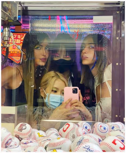 Jennie真的有「社牛症」?The Weeknd、海狸竟都是她的隱藏好友?