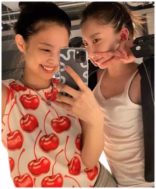 Jennie真的有「社牛症」?The Weeknd、海狸竟都是她的隱藏好友?