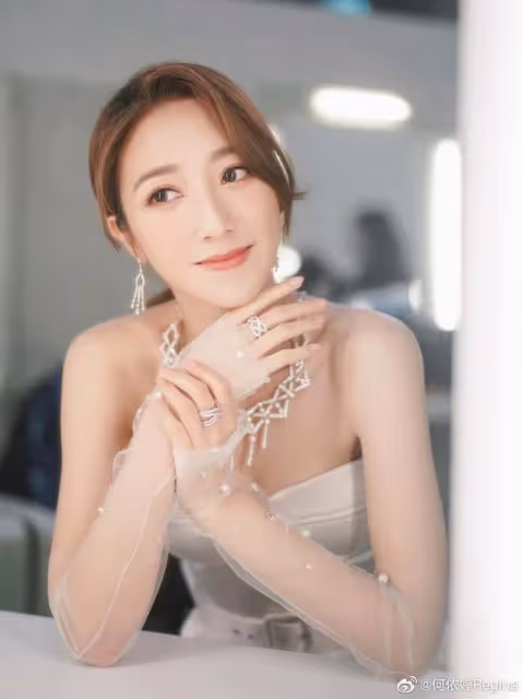 仙女造型矚目！TVB上位小花亮相獻禮劇，年初曾秘密入院割良性瘤