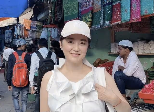 林青霞在香港豪宅突發大火!現場火勢兇猛濃煙滾滾,損失可能過億