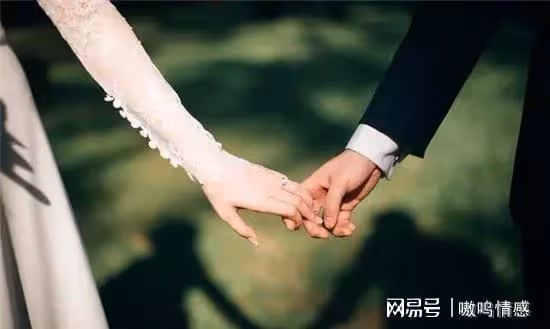 首付被岳母挪走給小舅買房,女婿報警離婚:我不是你女兒,不慣你