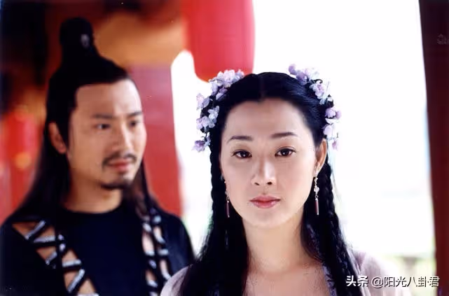 罹癌淡出20年!《施公奇案》侯炳瑩「53歲臉蛋神凍齡」近照曝光 溫柔氣質「乍看神似李英愛」全網驚豔