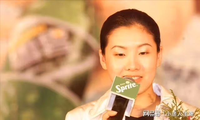「跳水皇后」伏明霞：嫁大26歲梁錦松，如今43歲生活美滿