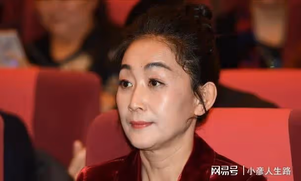 演員陳瑾：與巫剛低調相戀20年不婚不育，疑與原生家庭有關？