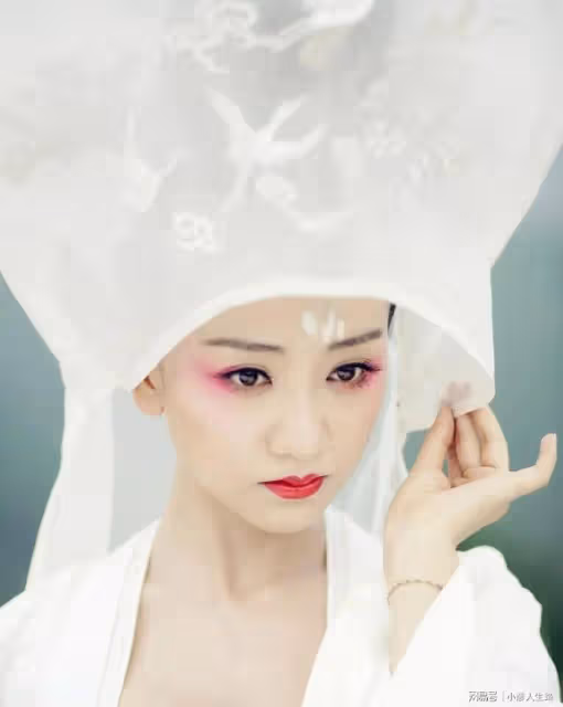 明明是美人,卻被吐槽長得丑,原來明星也會不上鏡,我釋懷了