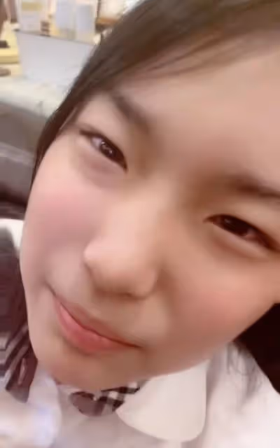 51歲李菁菁家中與兒女玩鬧,患癌後依舊樂觀,被指關掉美顏差距大